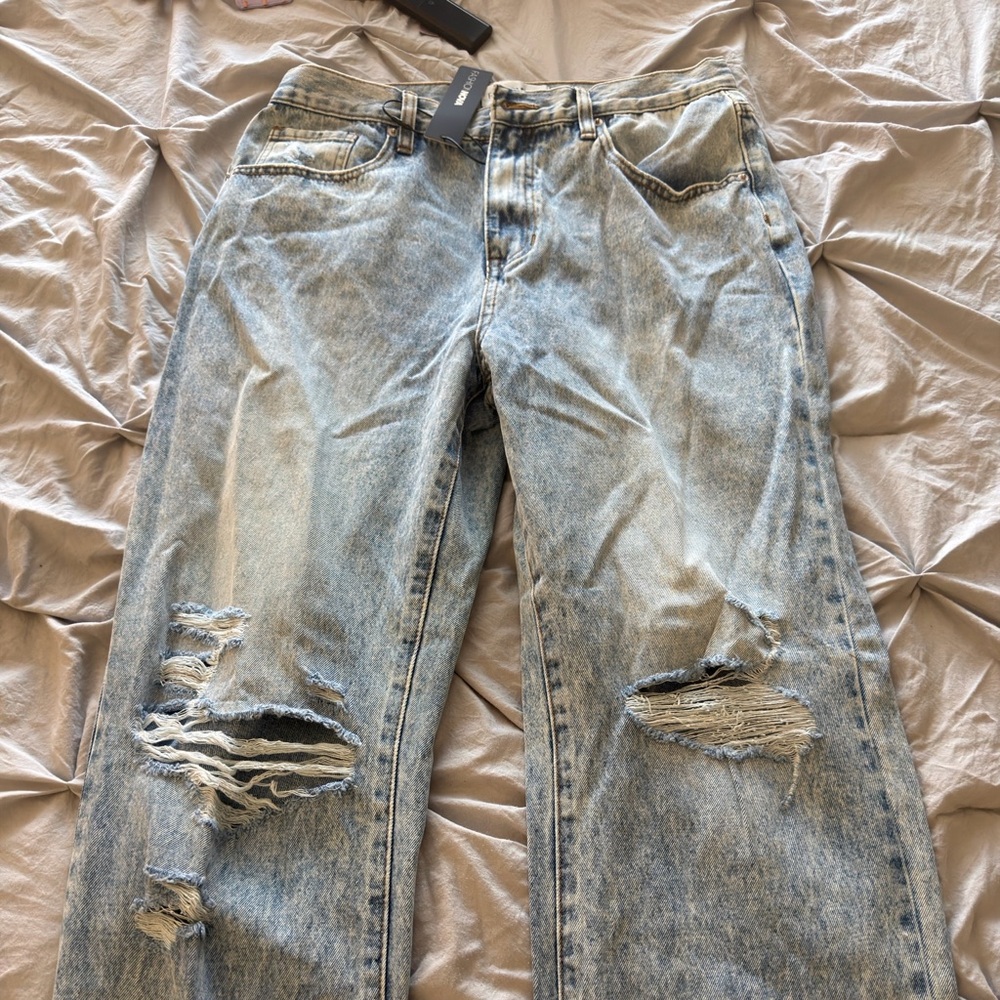 Non Stretch Ripped Straight Leg Jean - Medium Wash